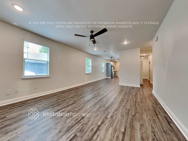 Foto del edificio - 227 W Suffolk Ave