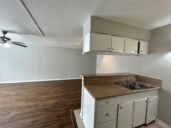 Foto del edificio - 807 Heights Blvd