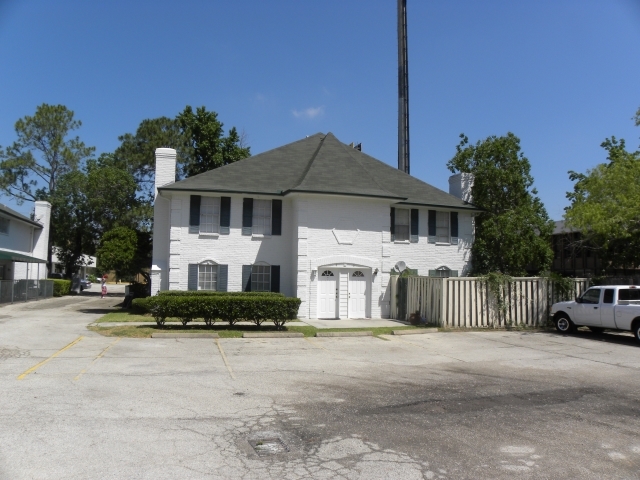 Building Photo - 6119 FM 1960 Rd W