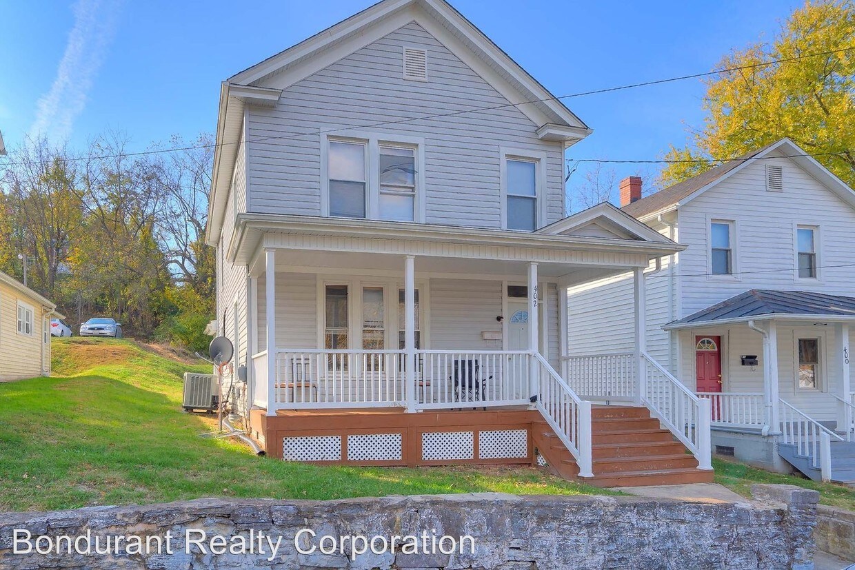 Foto principal - 4 br, 2 bath Room For Rent - 402 Third Avenue