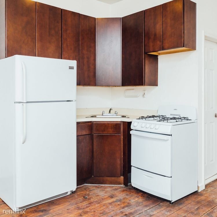 Primary Photo - 10 Sutton St