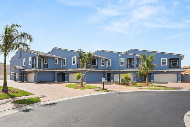 Building Photo - 132 Mediterranean Way