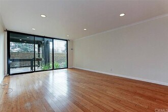 Building Photo - 7777 W 91st St