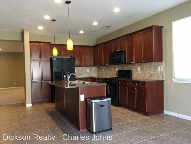 Building Photo - 4 br, 3 bath House - 2105 Angel Ridge Drive