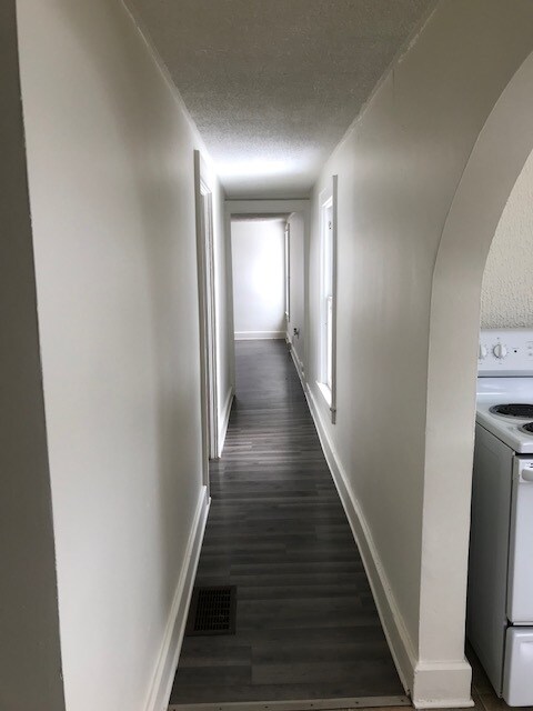 Foto del edificio - 457 Woodland Ave
