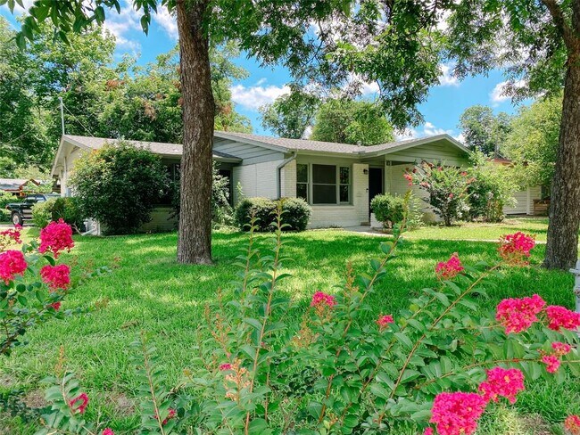 Foto del edificio - 1808 Princeton Ave