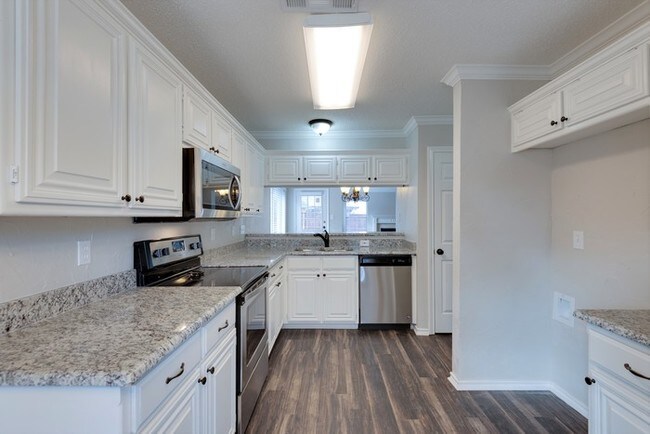 Building Photo - 626 Dove Creek Circle, Grapevine
