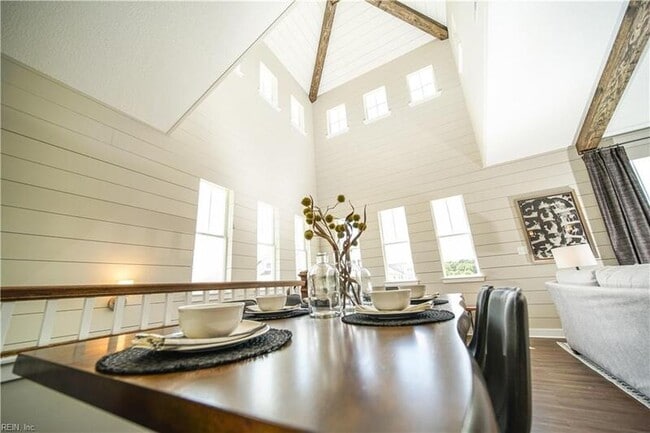 Building Photo - 312 Fishers Ct