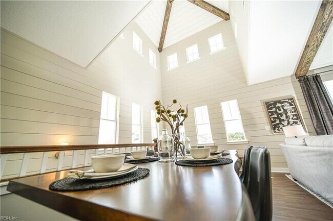 Foto del edificio - 312 Fishers Ct