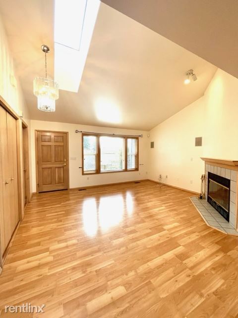 Building Photo - 3 br, 2 bath House - 9302 South 203rd Place