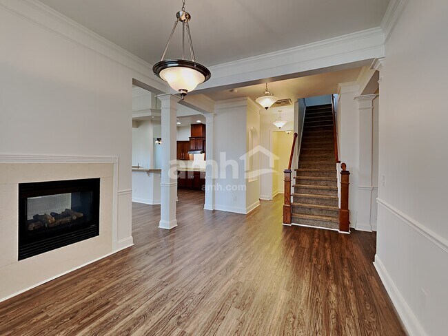 Building Photo - 1714 Almond Willow Way