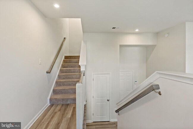 Foto del edificio - 66 National St