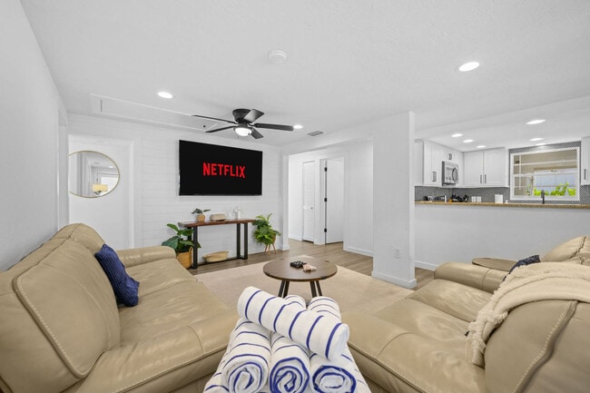 Building Photo - 2229 Alice Rd