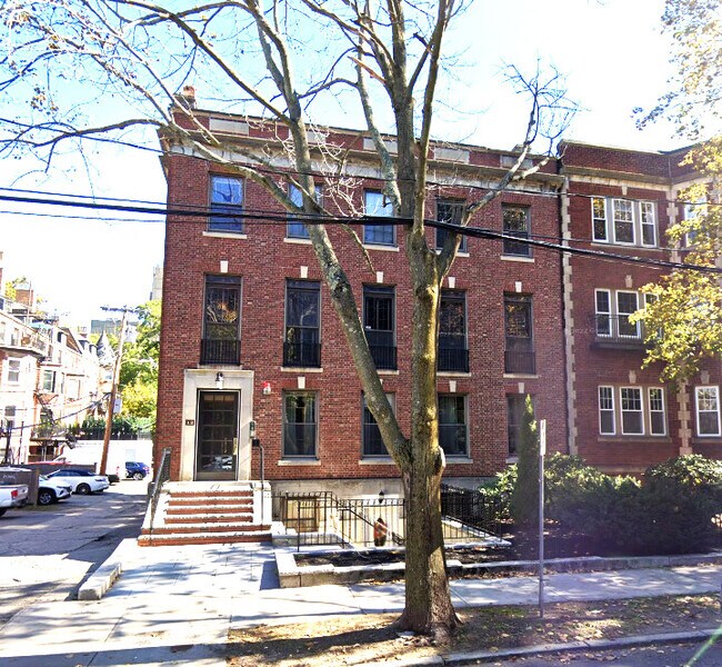 Building Photo - 18 Dean Rd