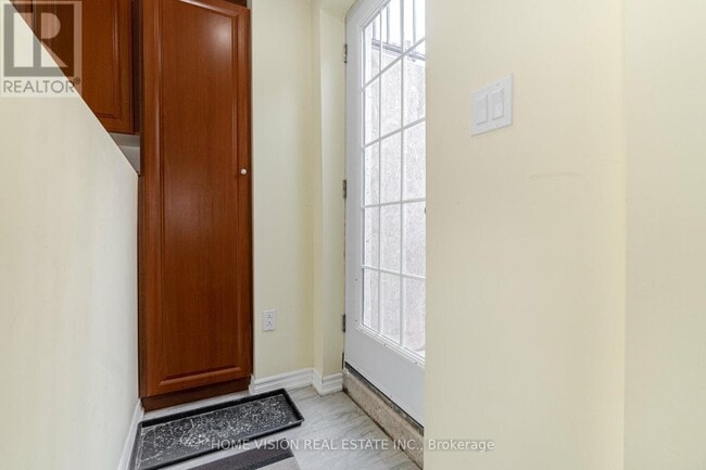 Building Photo - 6 Nova Scotia Rd