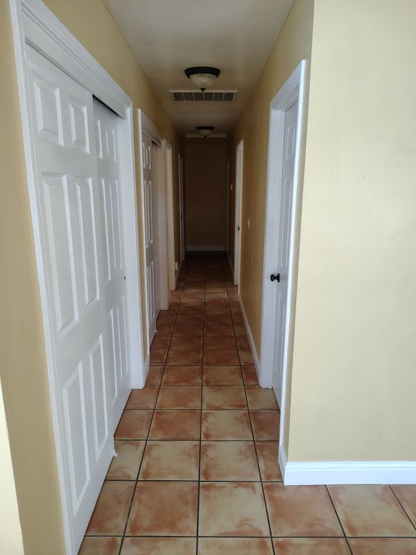 Building Photo - 2447 Beach St