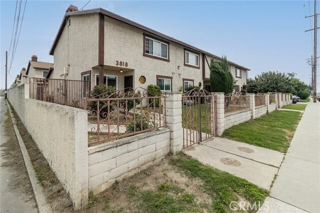 Building Photo - 3818 Durfee Ave