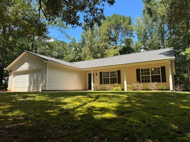 Building Photo - Charming 3-Bedroom Ranch for Rent in Senoi...