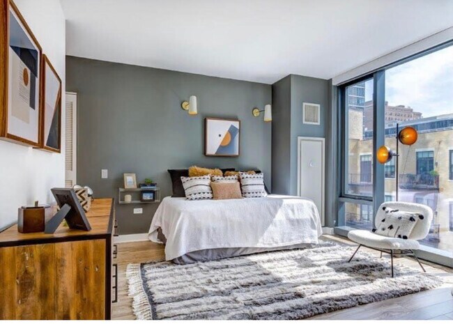 Foto del edificio - 1250 S Michigan Ave