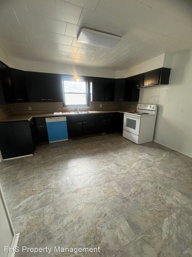 Foto del edificio - 3 br, 2 bath House - 801 S Newton Ave