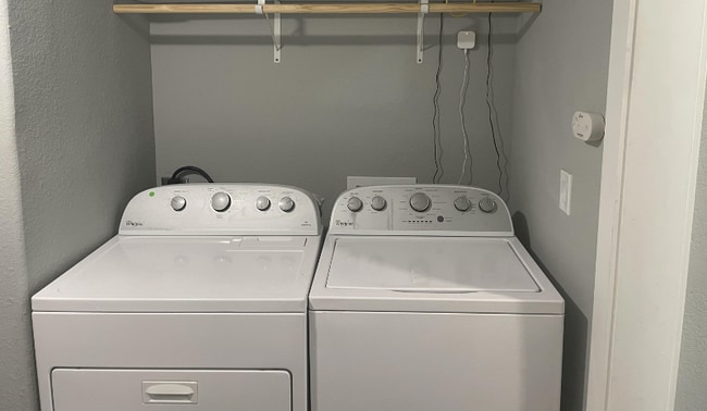 Foto del edificio - 427 E Southcross