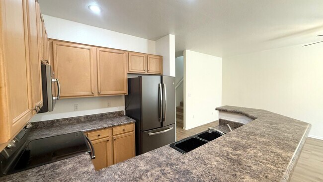 Building Photo - 6710 E University Dr