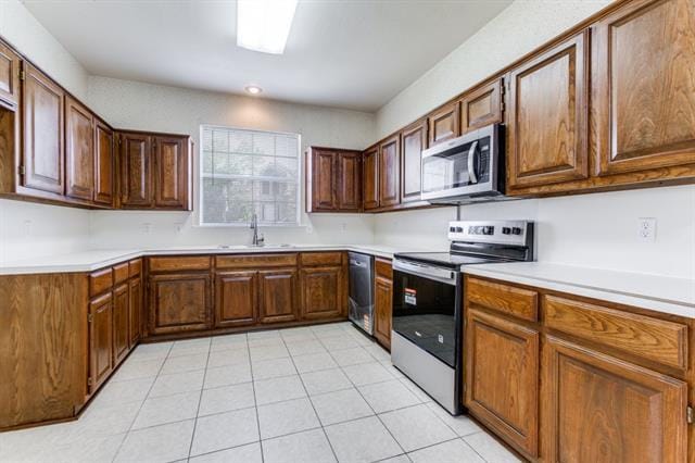 Building Photo - 1543 Knollview Ln