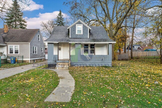 Foto del edificio - Fully Remodeled 3 bed 1 bath- Single Family Home!! JUST LISTED!