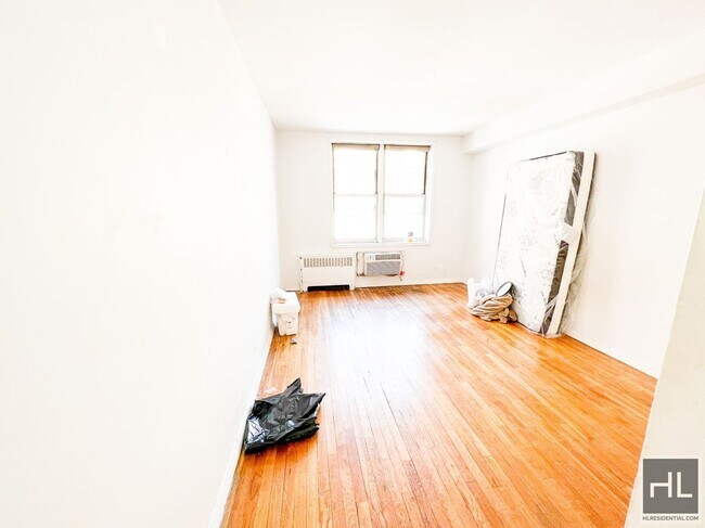 Building Photo - East 58th Street