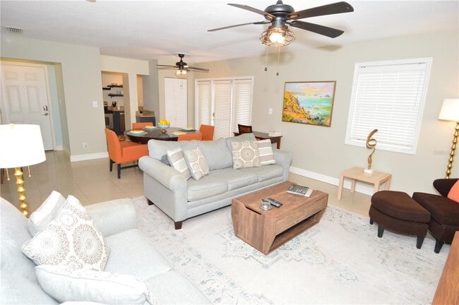 Foto del edificio - 3873 Pompano Dr SE