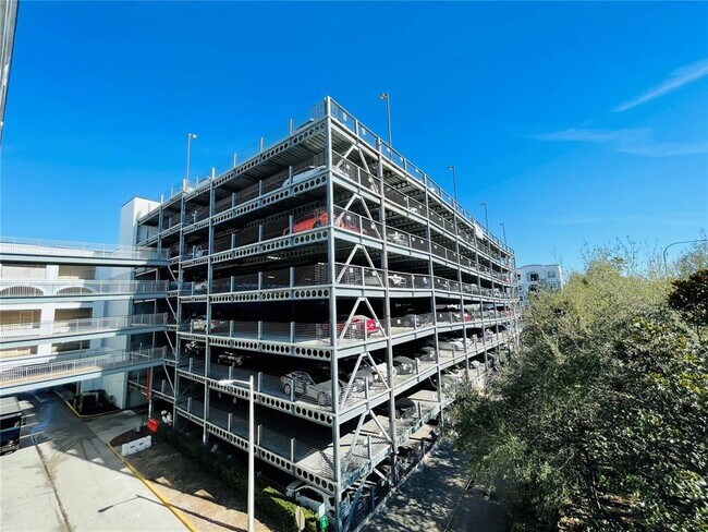 Foto del edificio - 206 E South St