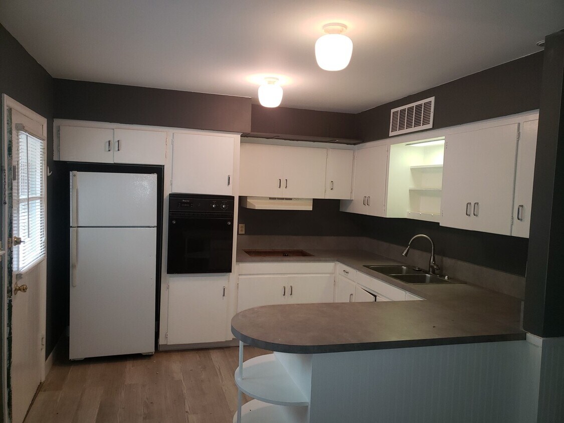 Foto principal - Nice 2 bedroom on Campus.