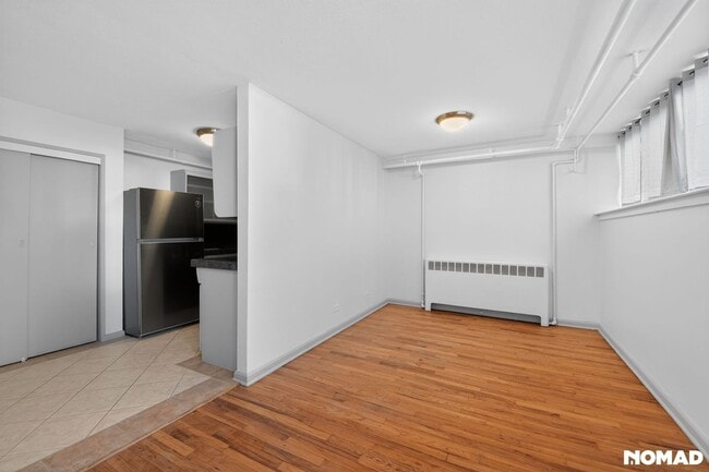 Building Photo - 4430 W 35th Ave