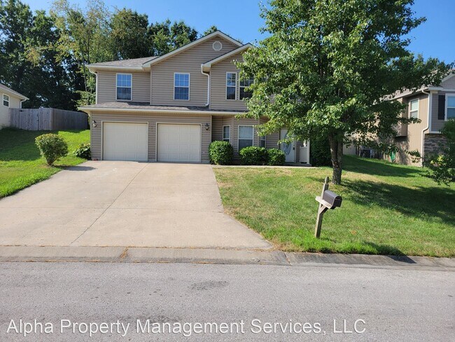Foto del edificio - 4 br, 2.5 bath House - 966 E Market