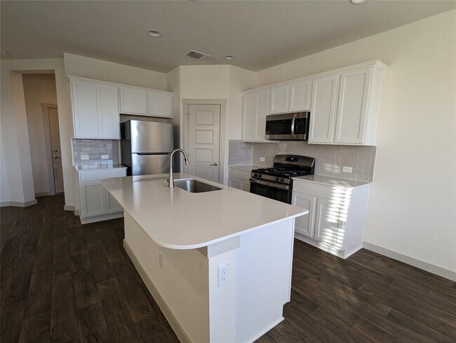 Building Photo - 13200 Bryson Dr