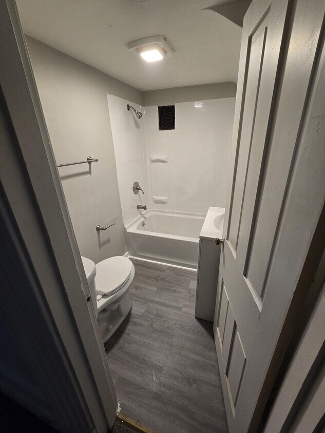 Foto del edificio - "Charming 1-Bedroom Oasis in the Heart of Mechanicsburg – Perfect for City Living!"