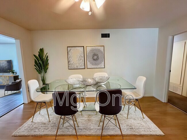 Foto del edificio - 561 Spruce St