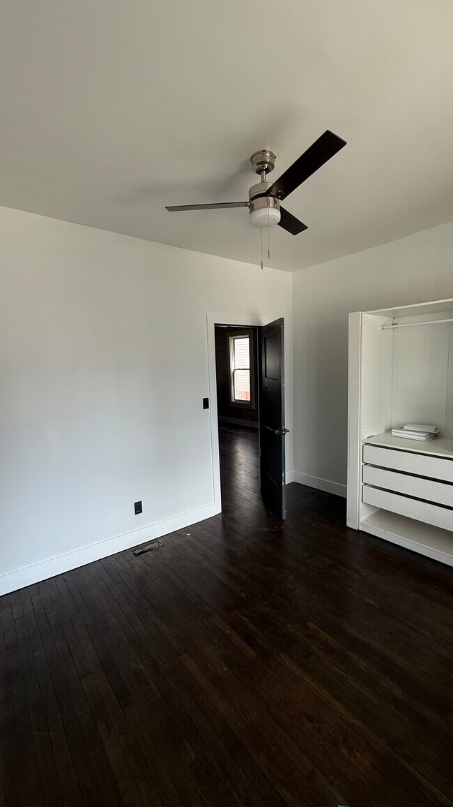Dormitorio grande - 2872 S Delaware Ave