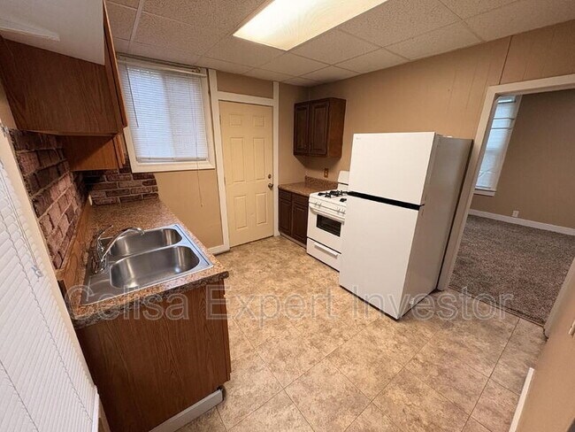 Foto del edificio - 814 Grace Ave