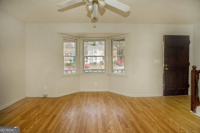 Foto del edificio - 4370 Barrington Pl