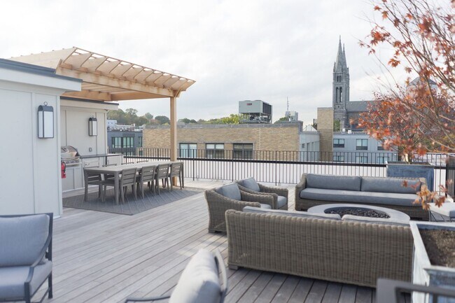 Photo - Valor Apartments