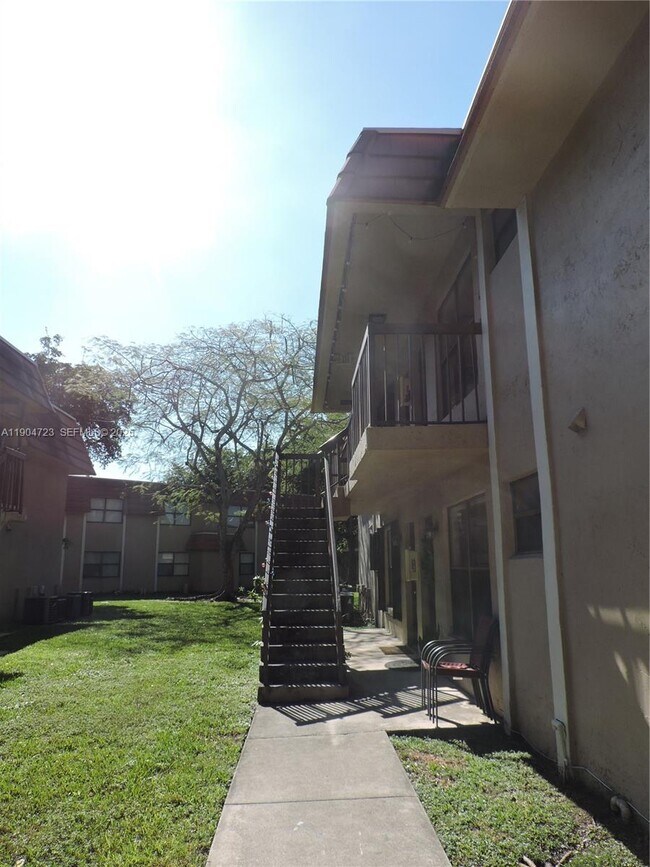 Building Photo - 14867 SW 104th St