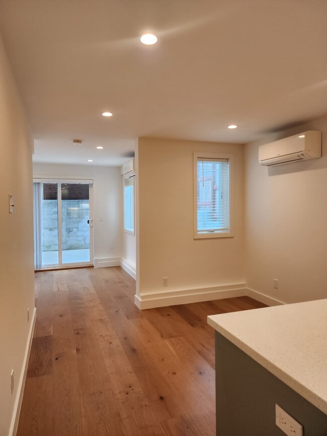 Dining Area to Living Room - 475 18th Ave