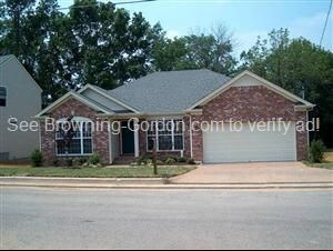 Foto principal - 6753 Ascot Dr