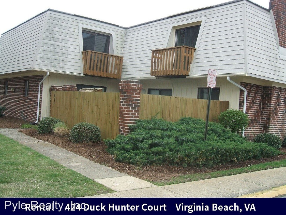 Primary Photo - 424 Duck Hunter Ct