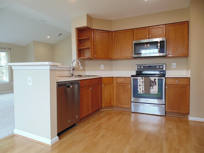 Building Photo - 5628 Willoughby Newton Dr
