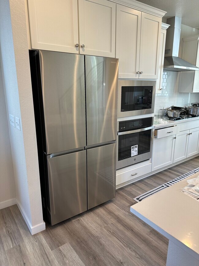 Foto del edificio - 12365 Farmview Ln