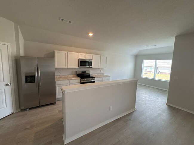 Building Photo - *FREE Rent + Amazon CASH!! * BRAND NEW Four Bedroom | Two Bathroom in Stagecoach Meadows