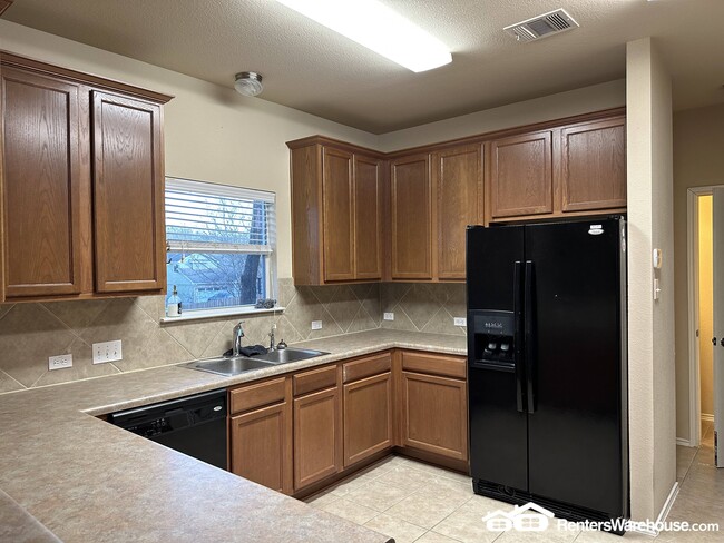 Building Photo - 10214 Maydelle Dr