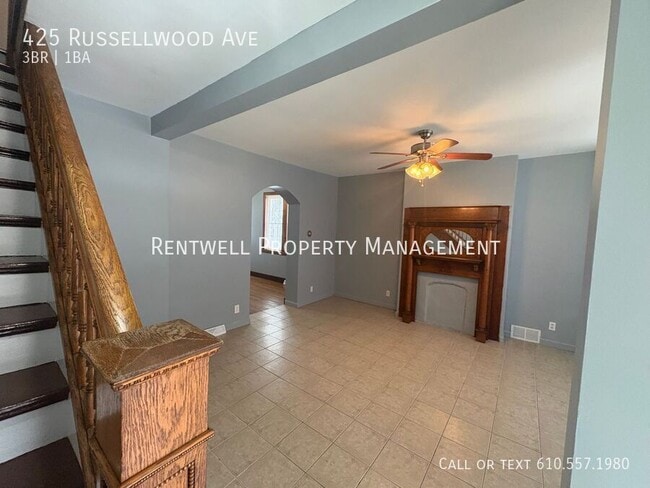 Foto del edificio - 425 Russellwood Ave